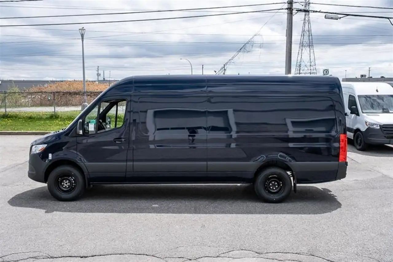 Mercedes-Benz Sprinter снимка Mercedes-Benz Sprinter
