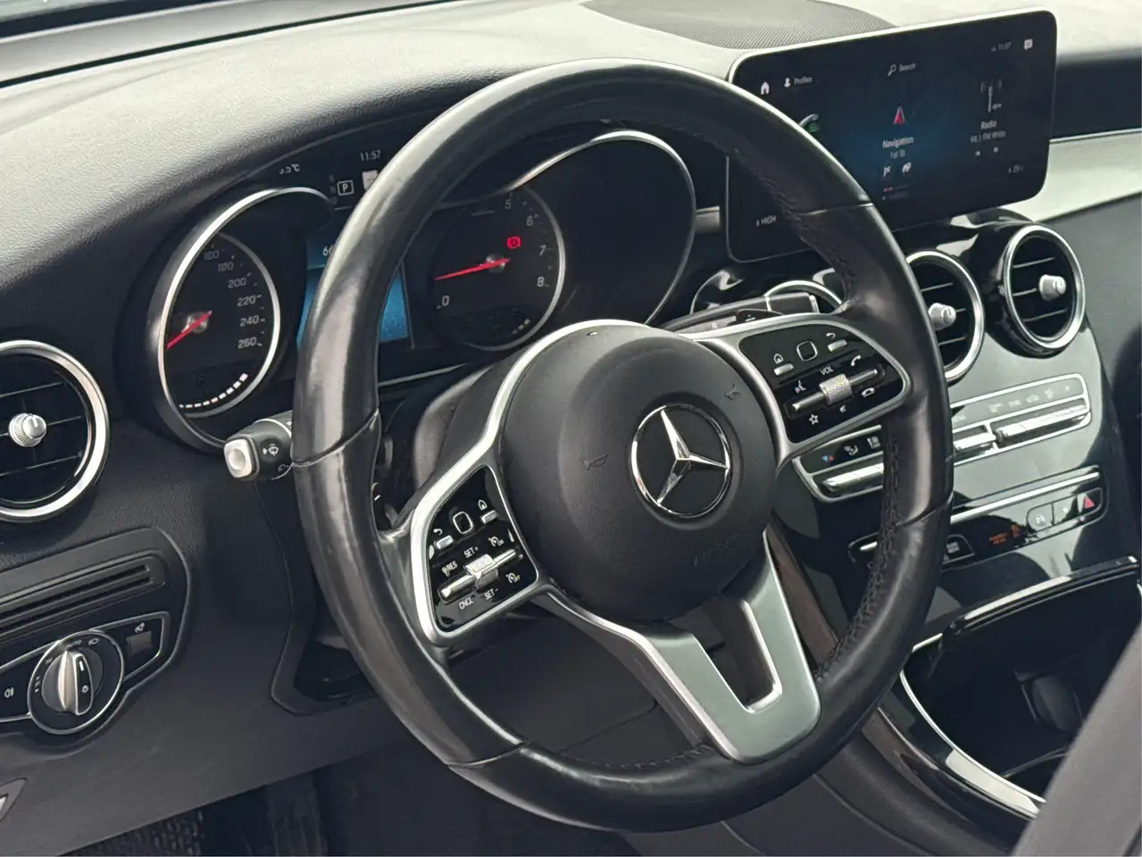Mercedes-Benz GLC fotografie Mercedes-Benz GLC