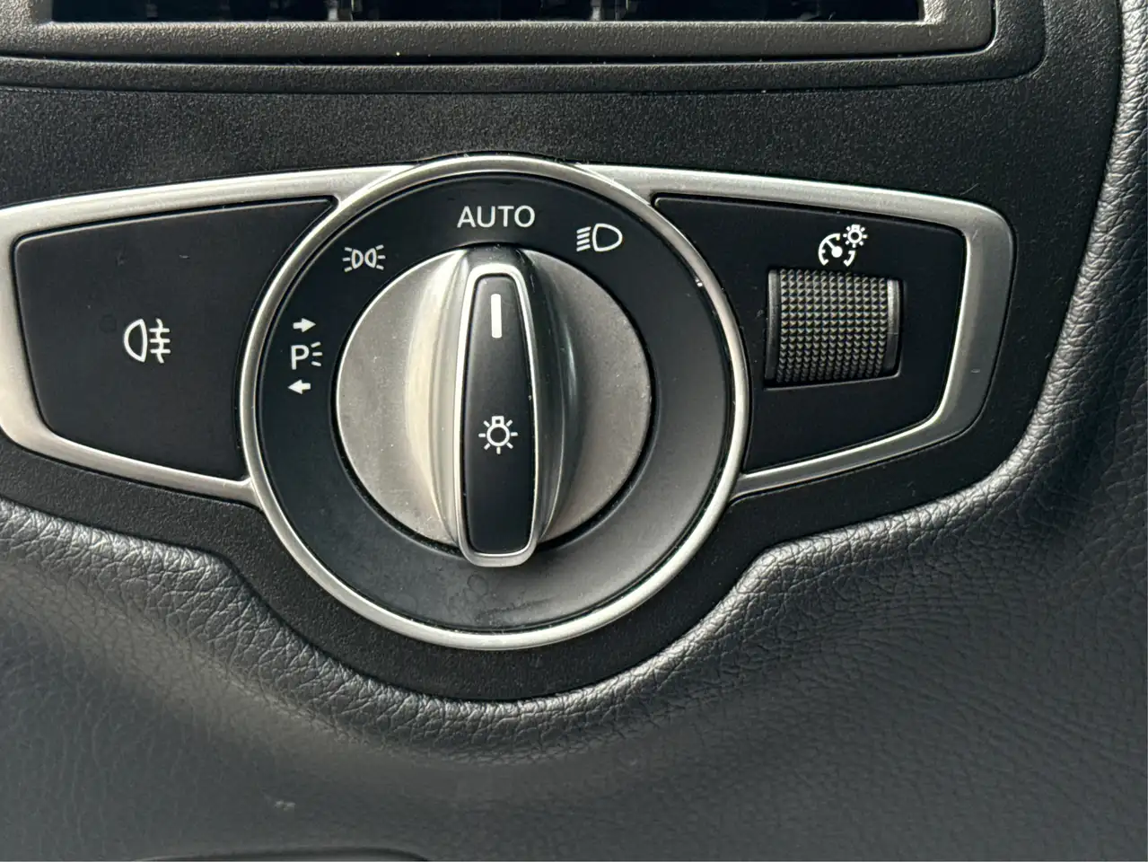 Mercedes-Benz GLC fotografie Mercedes-Benz GLC