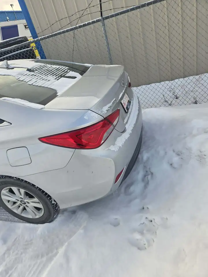Hyundai SONATA снимка Hyundai SONATA