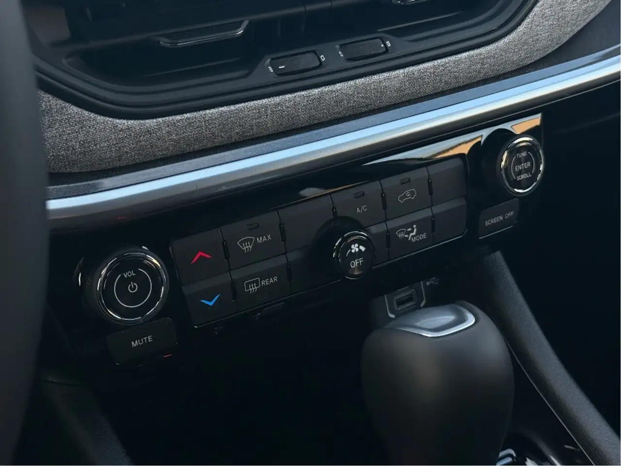 Jeep Compass photo Jeep Compass