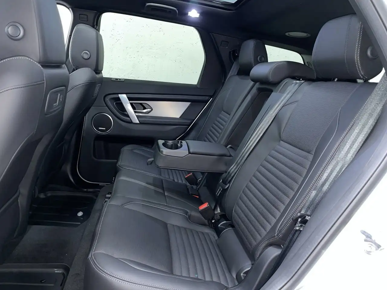 Land Rover Discovery Sport снимка Land Rover Discovery Sport