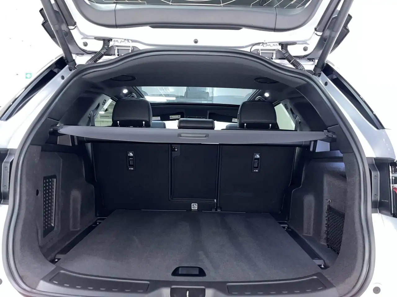 Land Rover Discovery Sport снимка Land Rover Discovery Sport