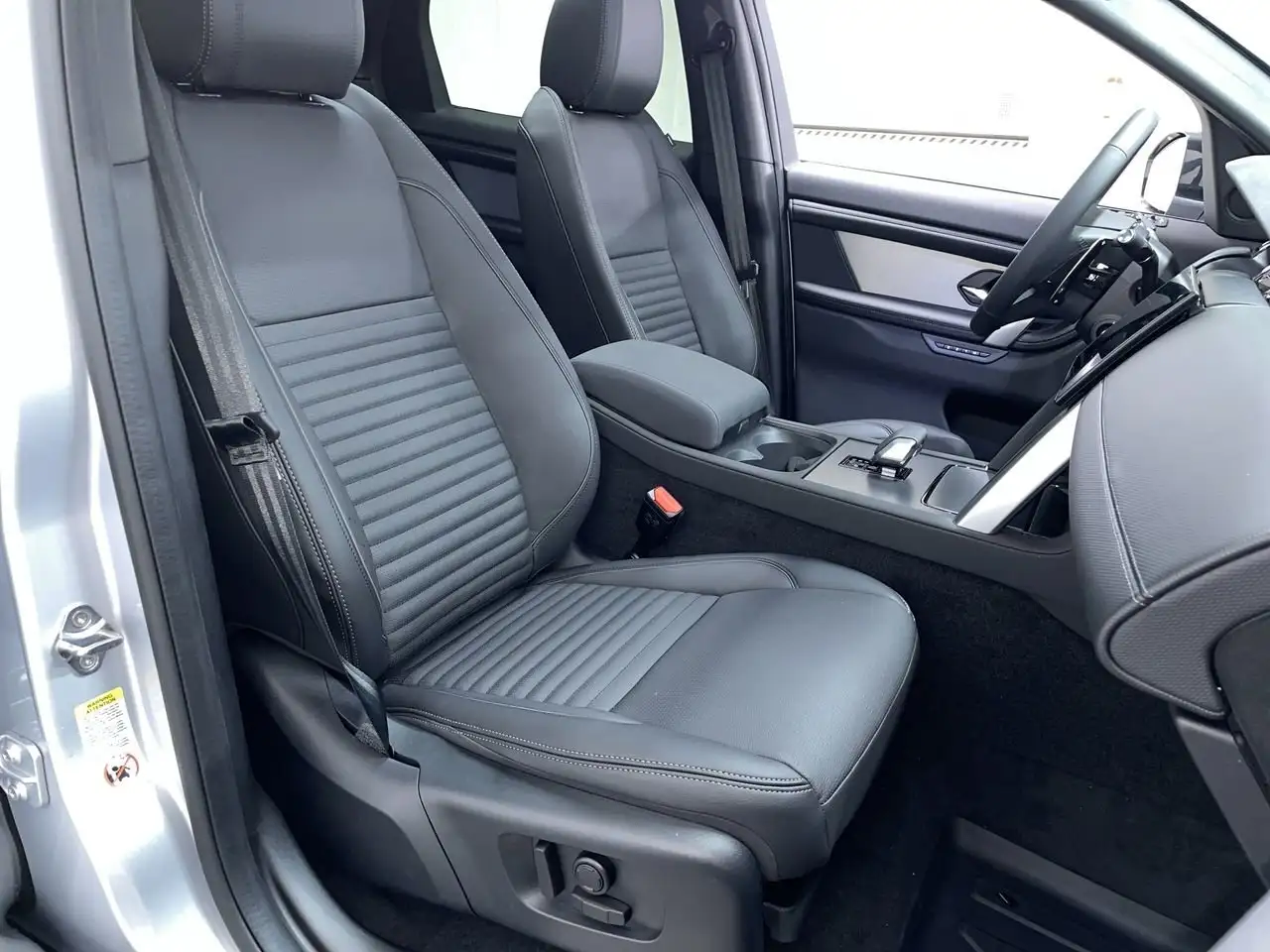 Land Rover Discovery Sport снимка Land Rover Discovery Sport