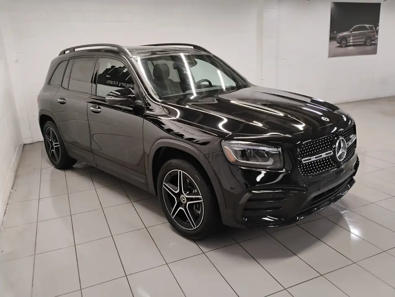 Mercedes-Benz GLB photo Mercedes-Benz GLB