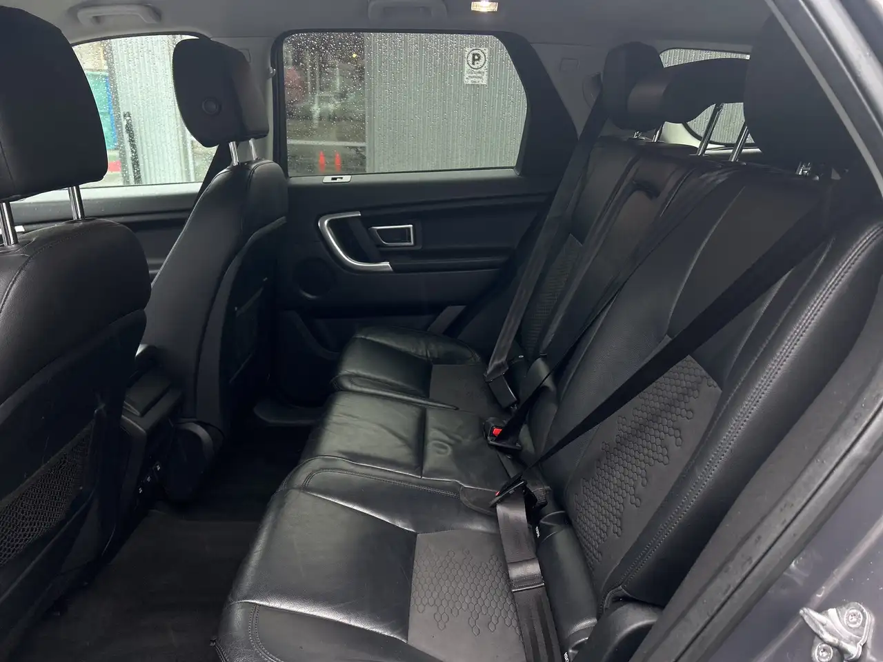 Land Rover Discovery Sport снимка Land Rover Discovery Sport
