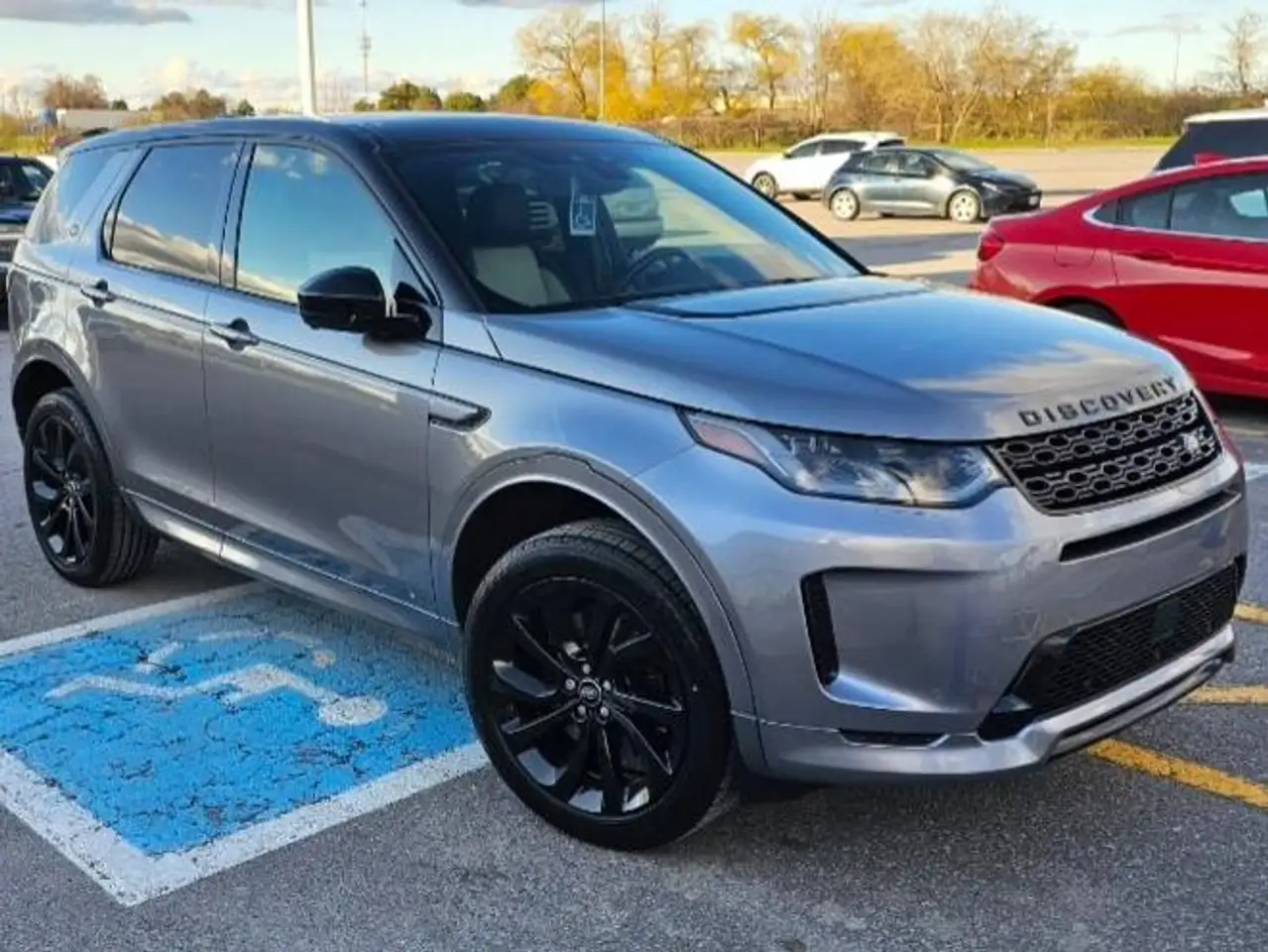 Land Rover Discovery Sport снимка Land Rover Discovery Sport