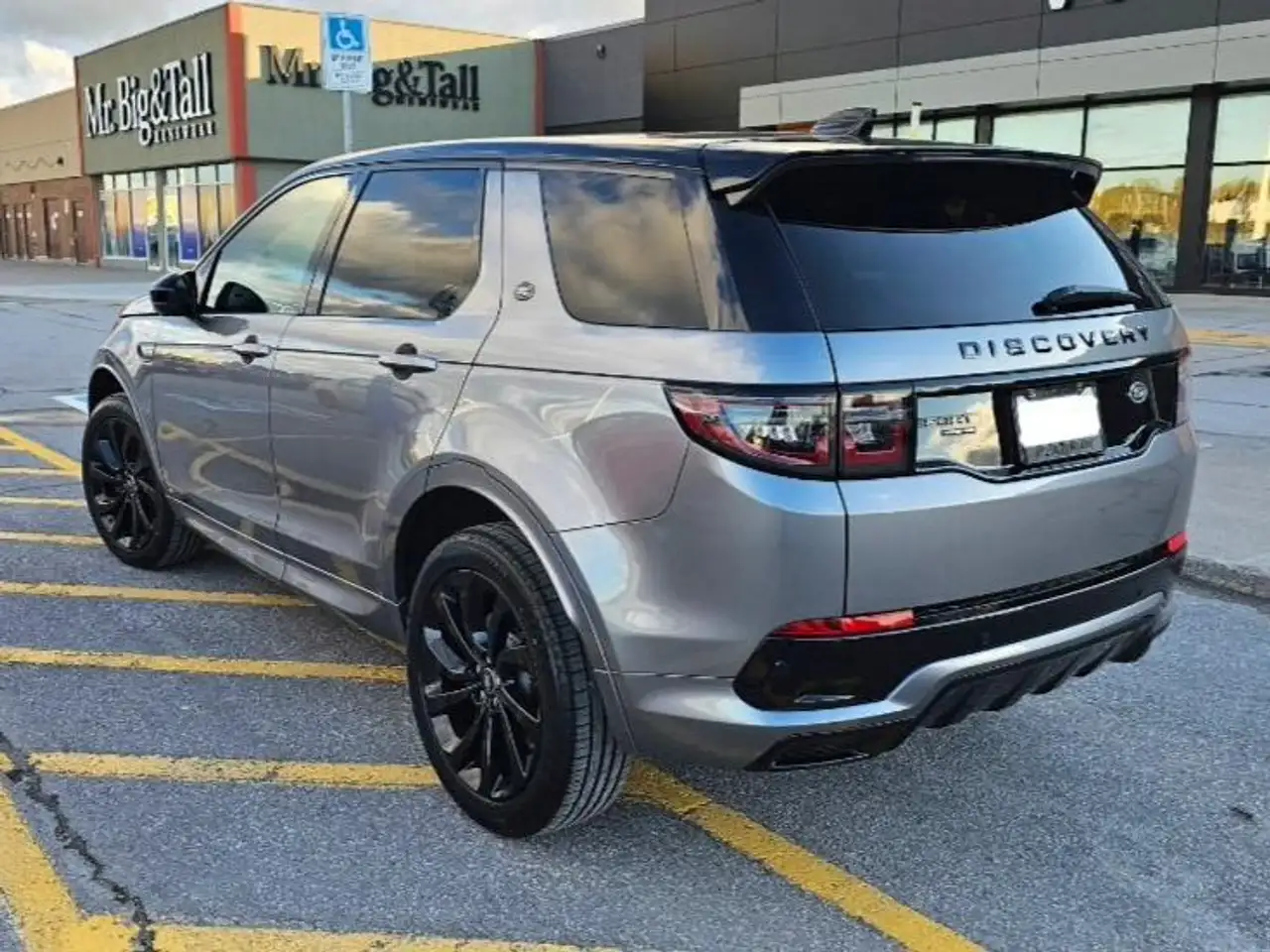 Land Rover Discovery Sport снимка Land Rover Discovery Sport