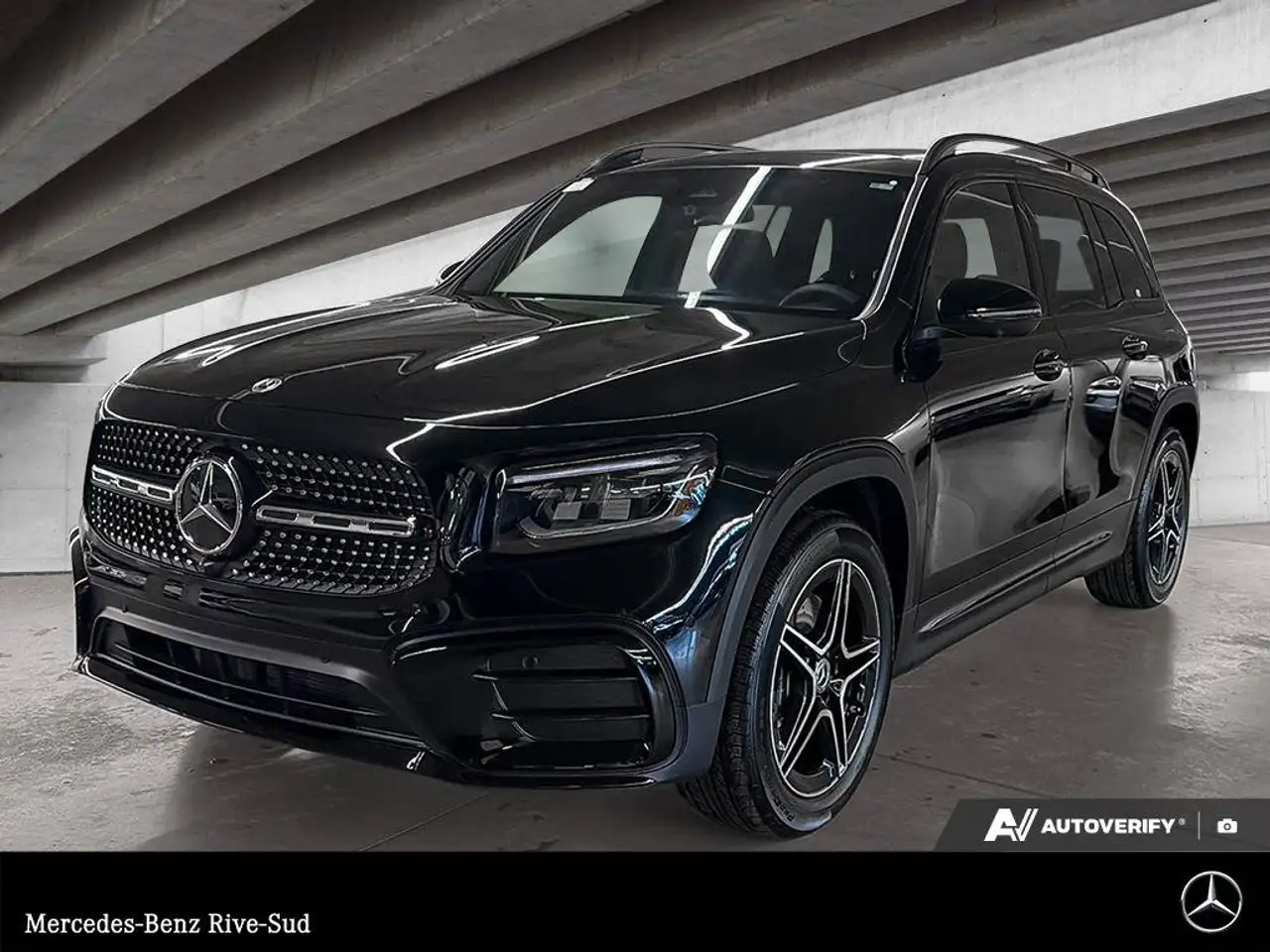 Mercedes-Benz GLB снимка Mercedes-Benz GLB