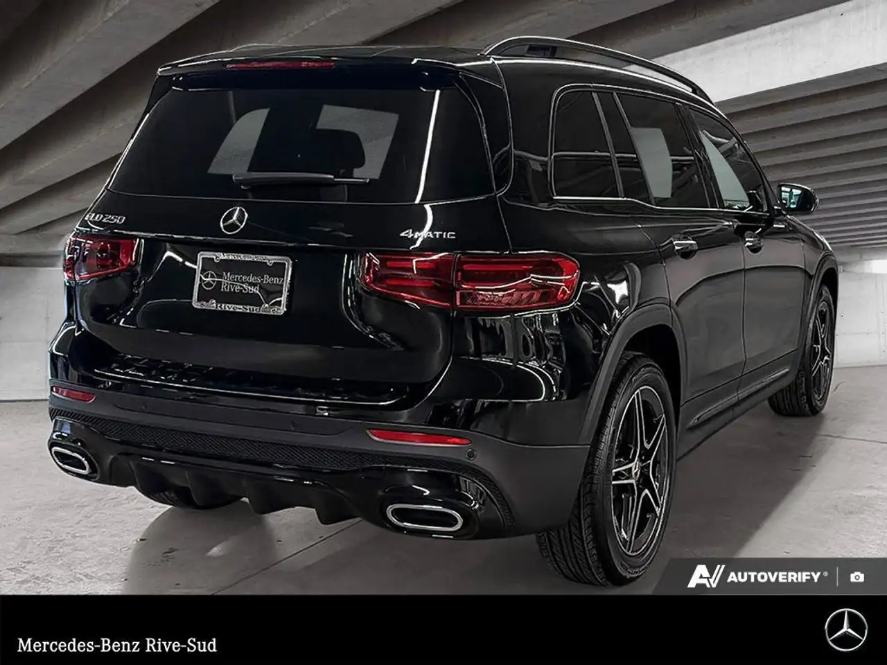 Mercedes-Benz GLB снимка Mercedes-Benz GLB