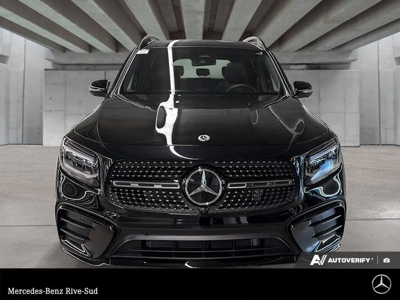 Mercedes-Benz GLB снимка Mercedes-Benz GLB