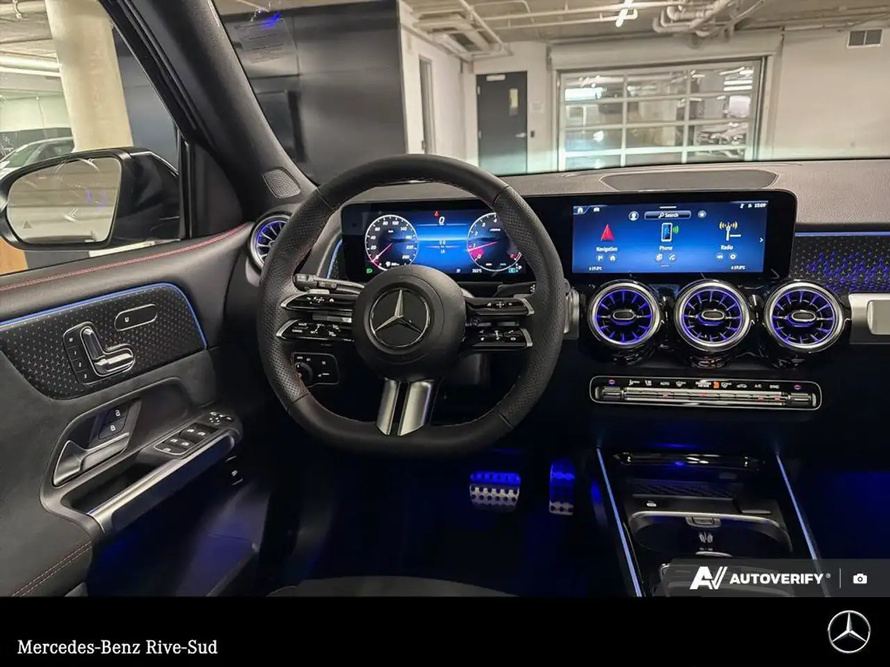 Mercedes-Benz GLB снимка Mercedes-Benz GLB