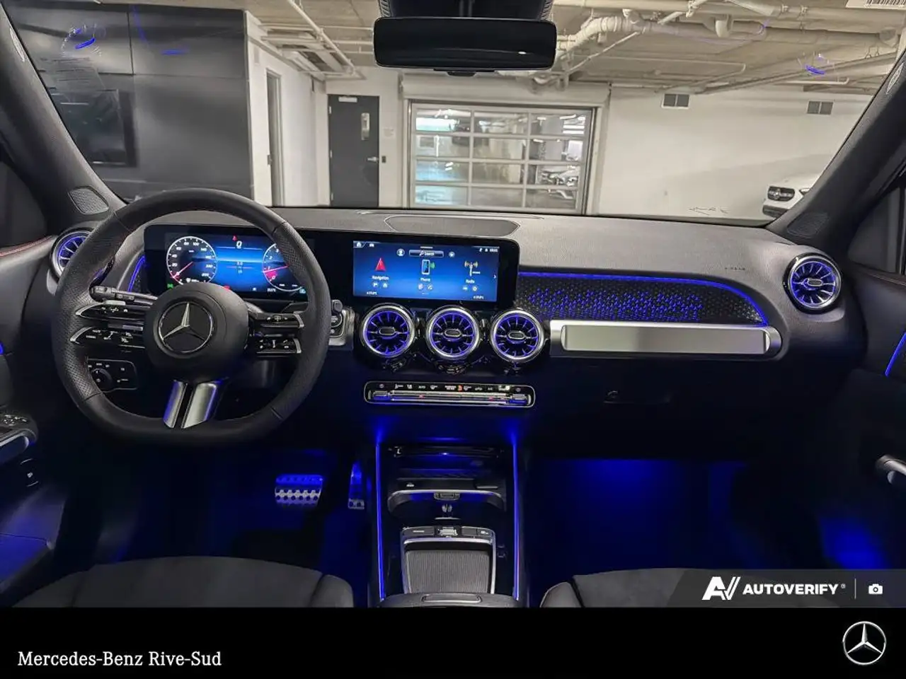Mercedes-Benz GLB снимка Mercedes-Benz GLB
