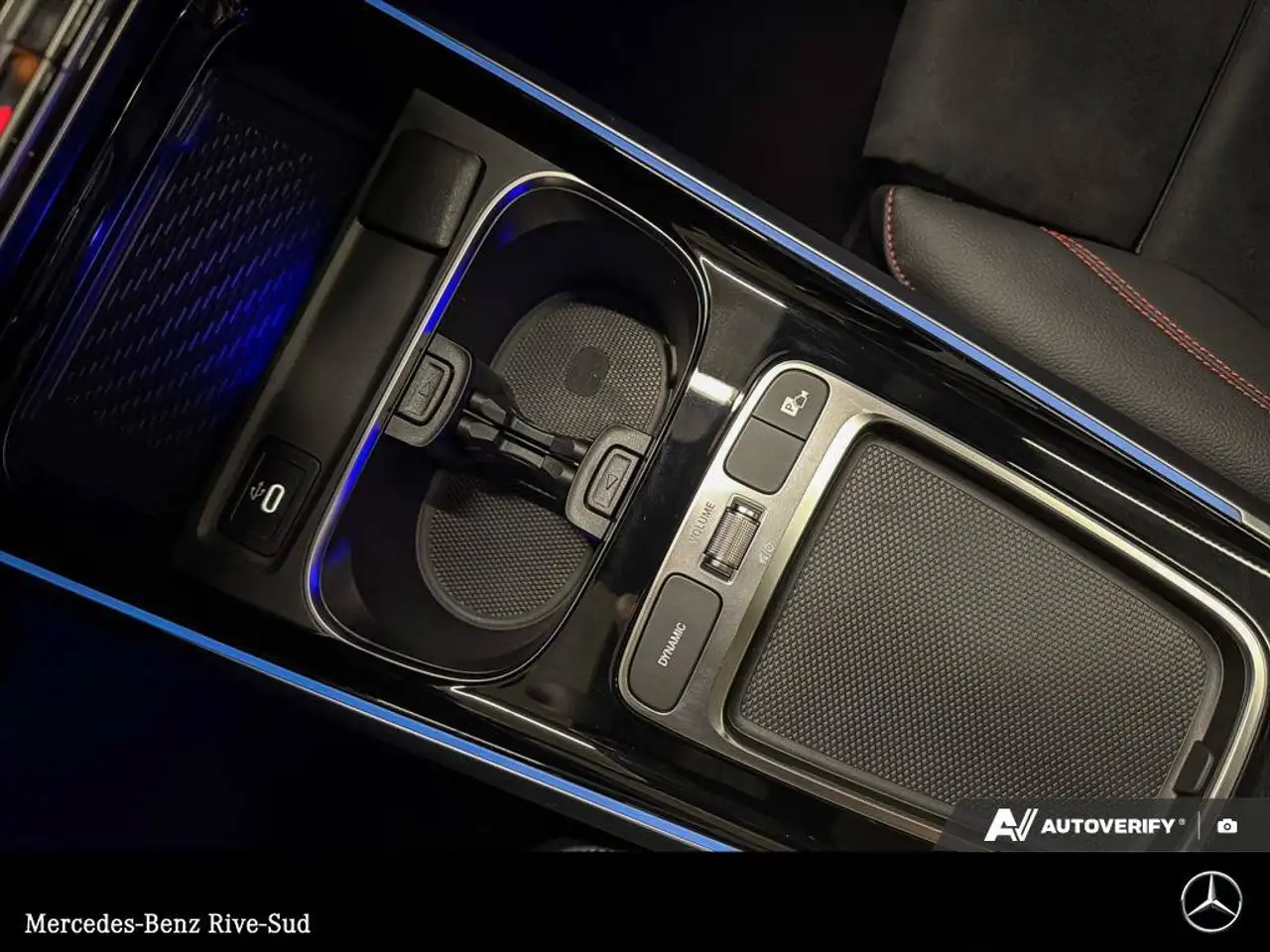 Mercedes-Benz GLB снимка Mercedes-Benz GLB