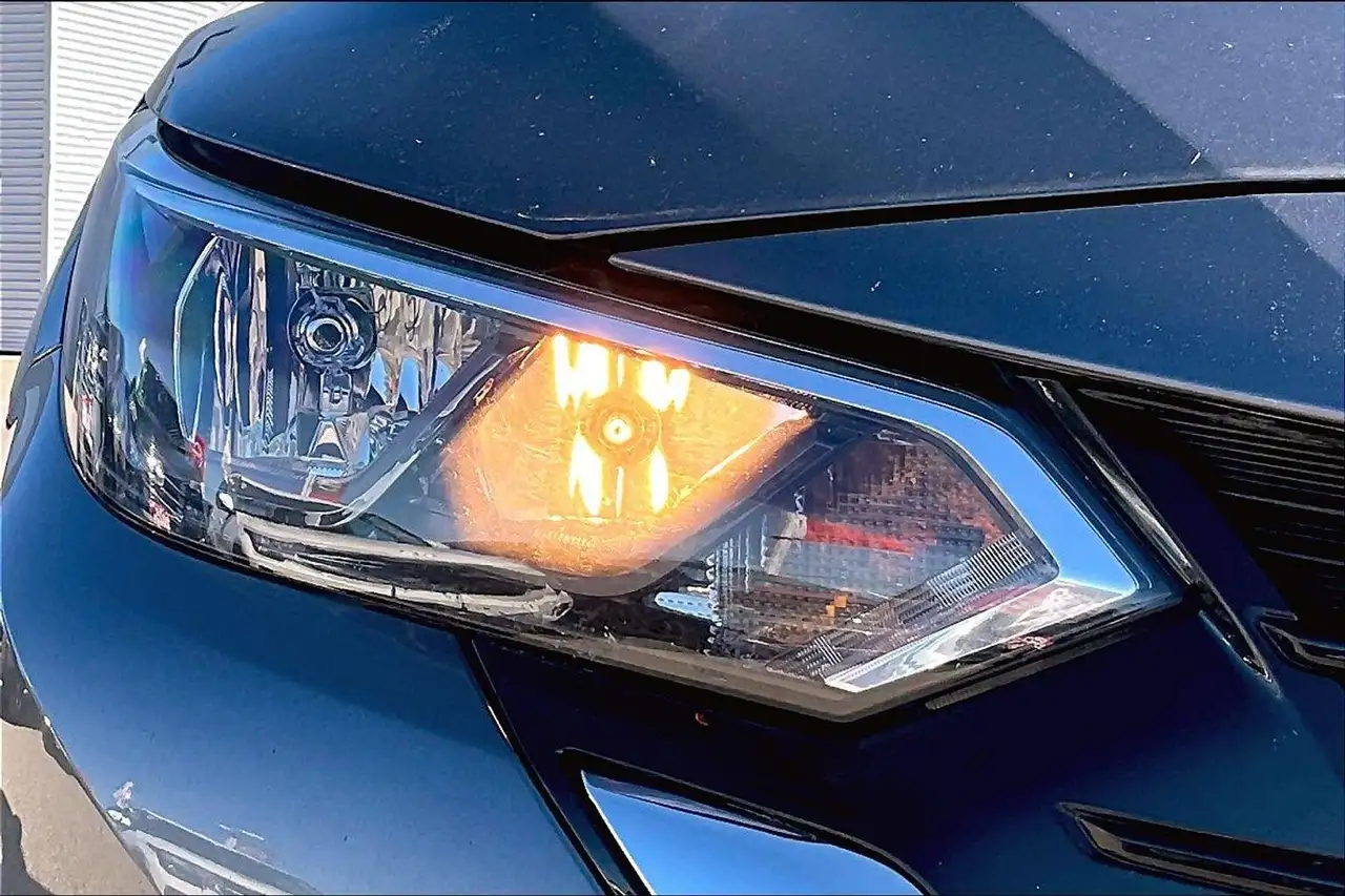 Nissan Sentra fotografie Nissan Sentra