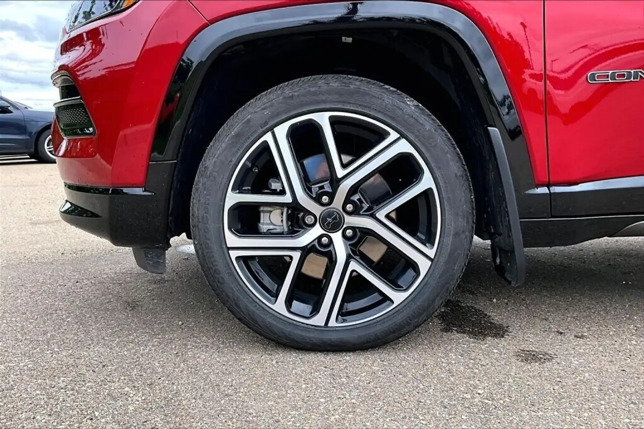 Jeep Compass photo Jeep Compass