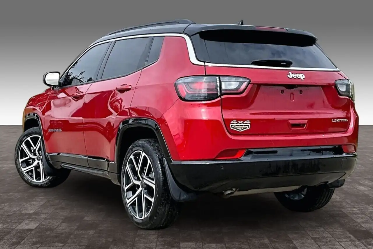 Jeep Compass photo Jeep Compass