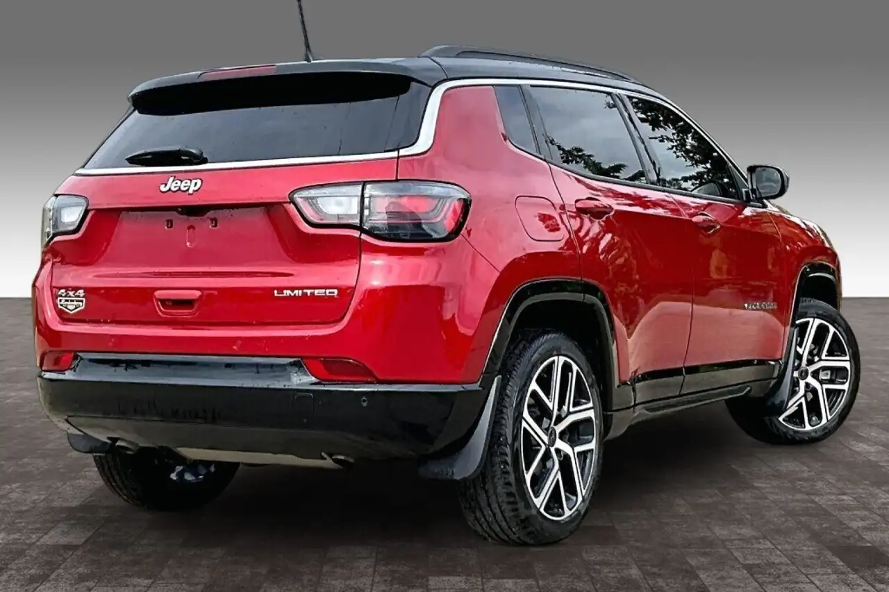 Jeep Compass photo Jeep Compass