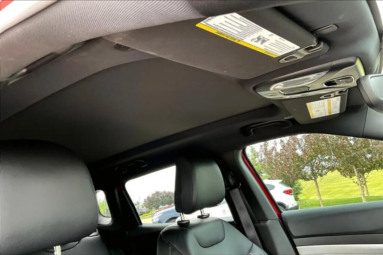 Jeep Compass photo Jeep Compass