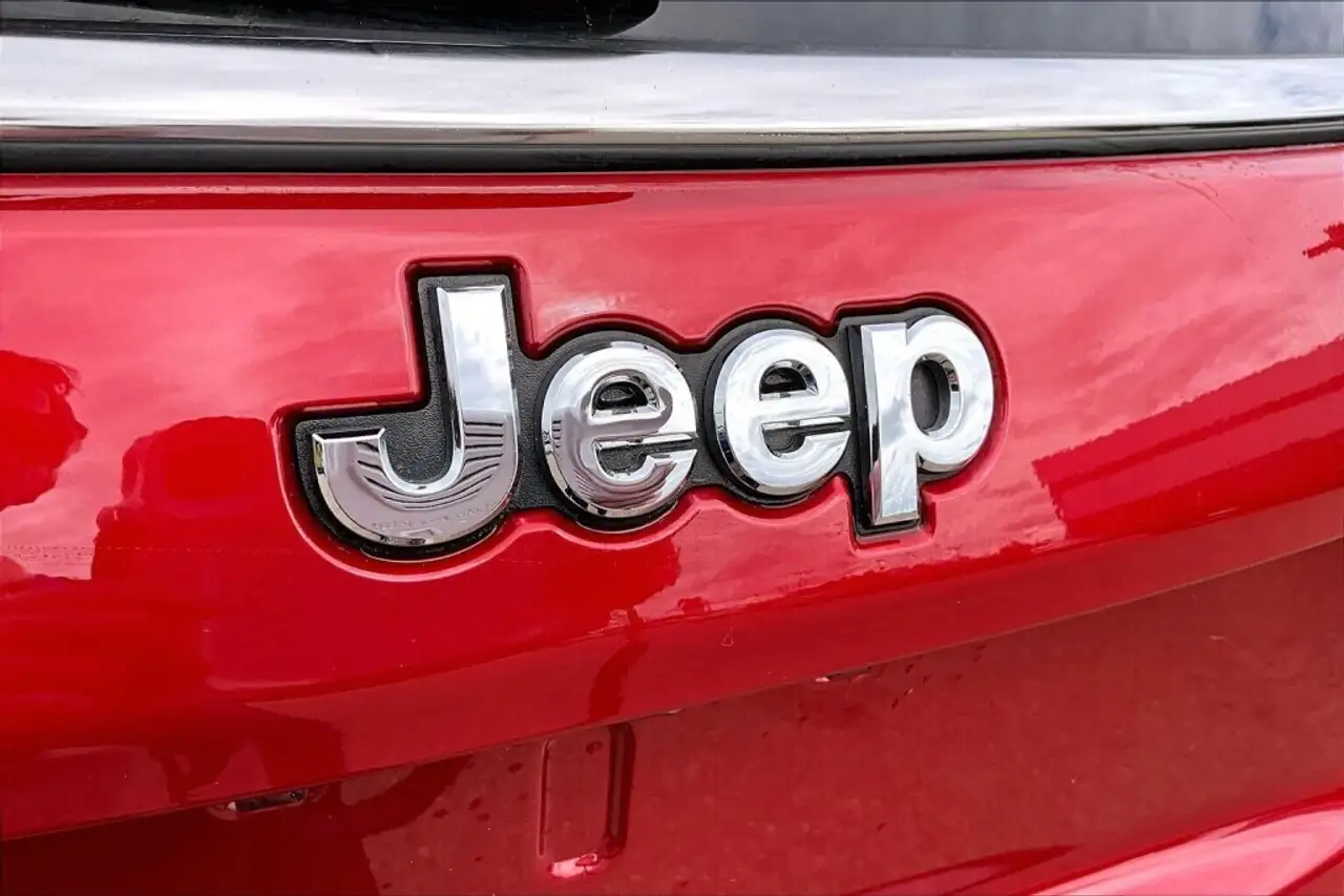 Jeep Compass photo Jeep Compass