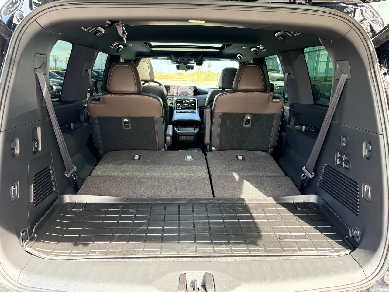 Nissan Armada photo Nissan Armada