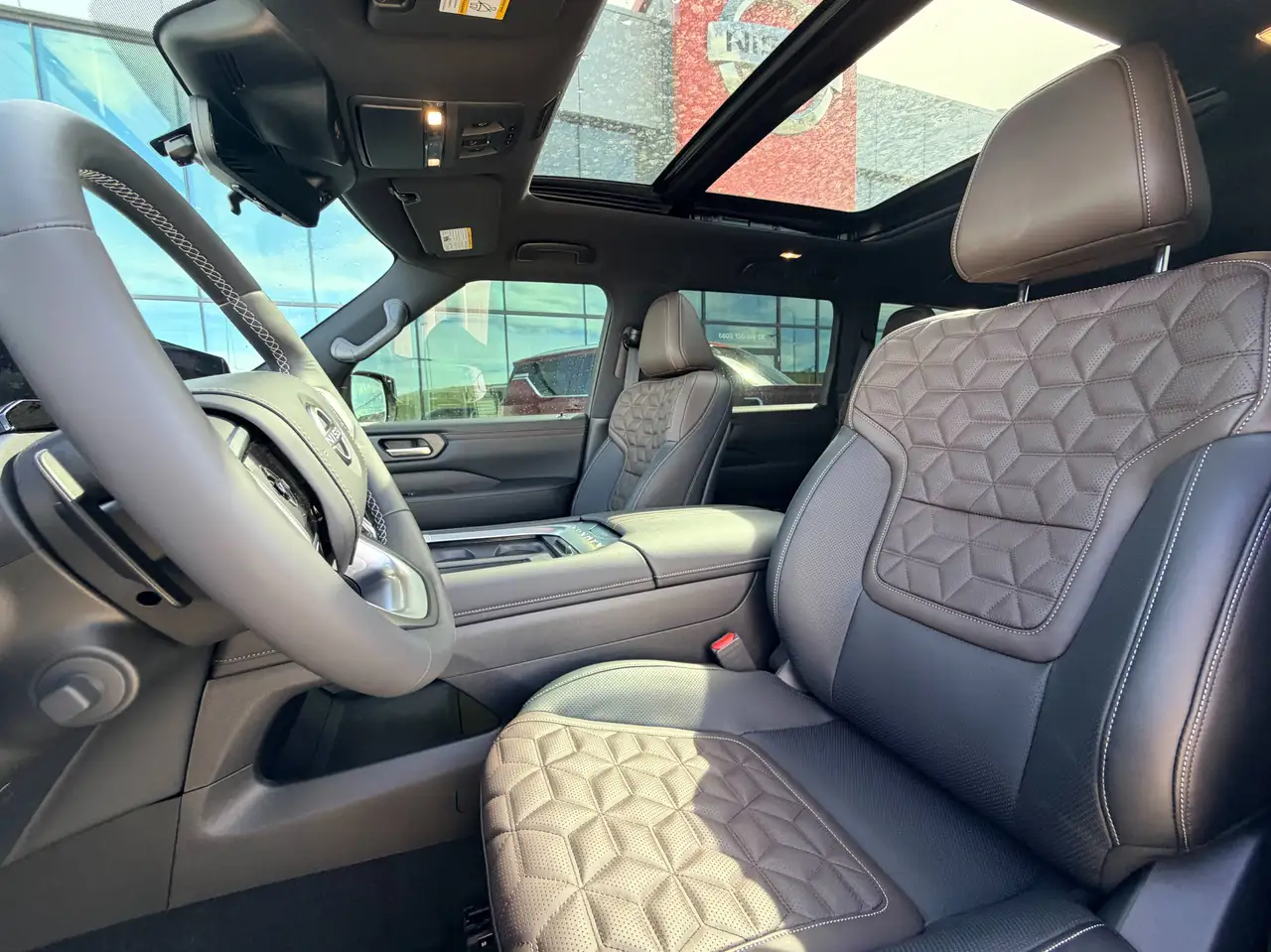 Nissan Armada photo Nissan Armada