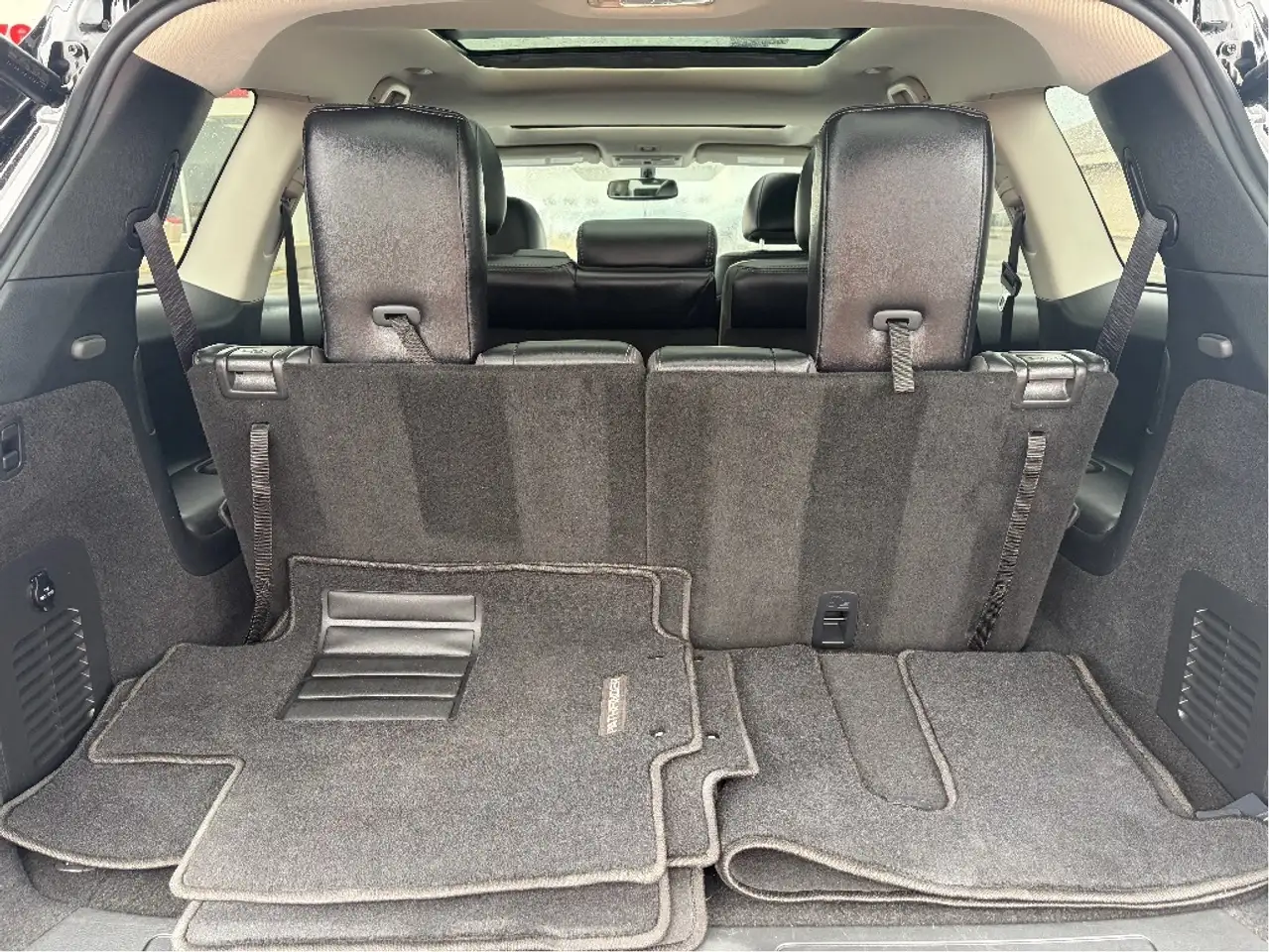 Nissan Pathfinder photo Nissan Pathfinder