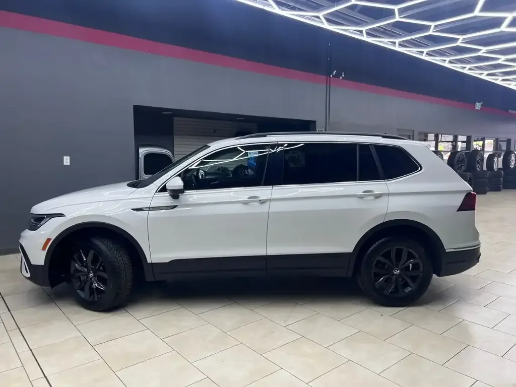 Volkswagen Tiguan снимка Volkswagen Tiguan
