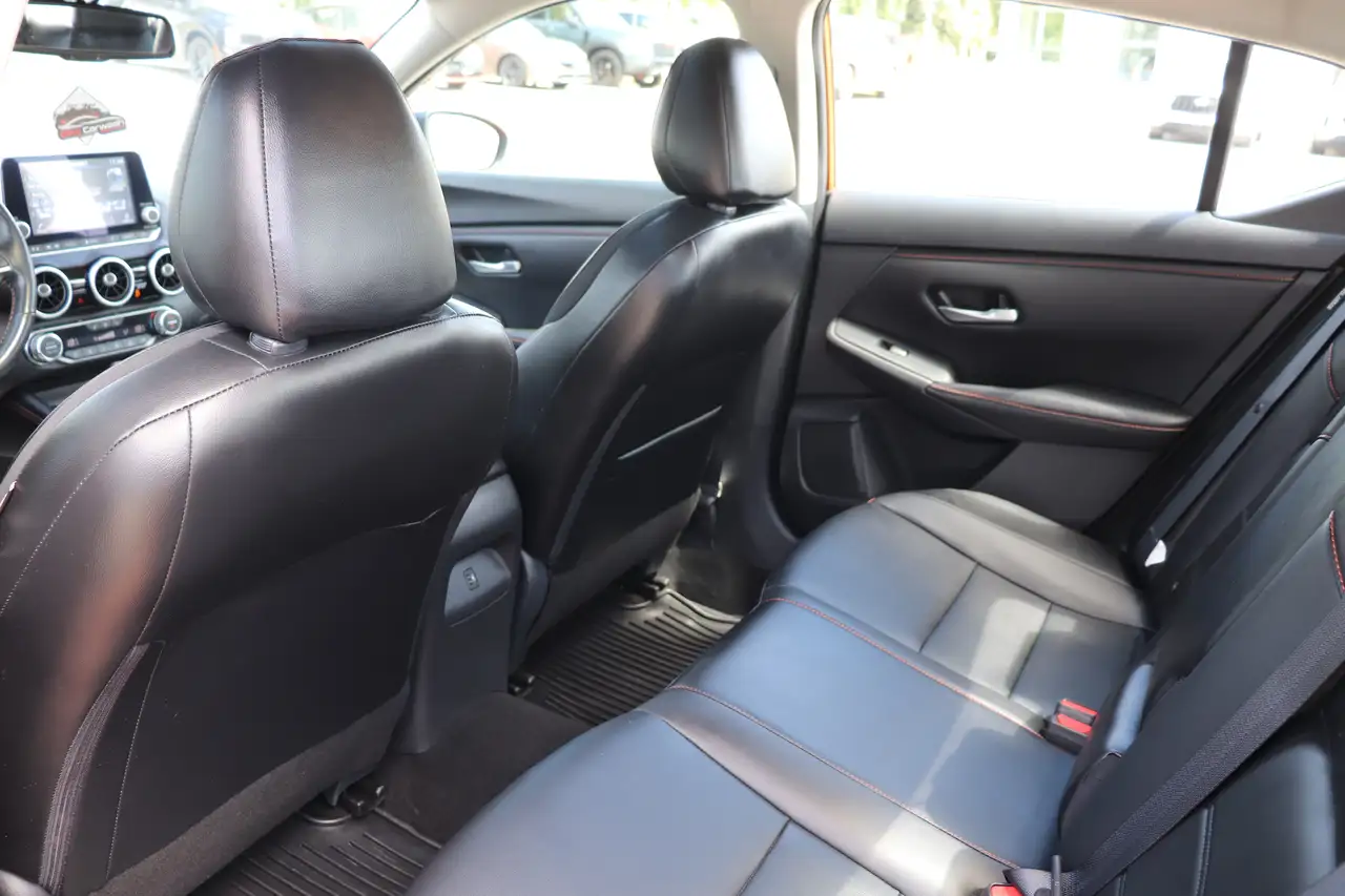Nissan Sentra снимка Nissan Sentra