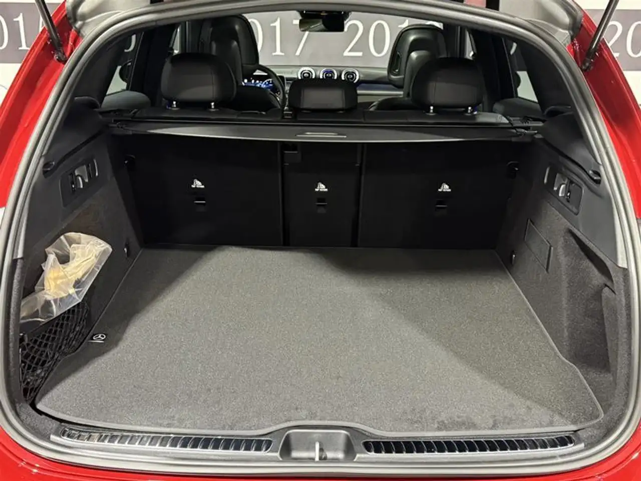 Mercedes-Benz GLC photo Mercedes-Benz GLC