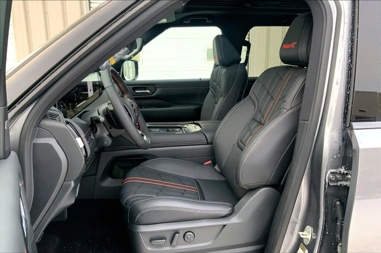 Nissan Armada photo Nissan Armada