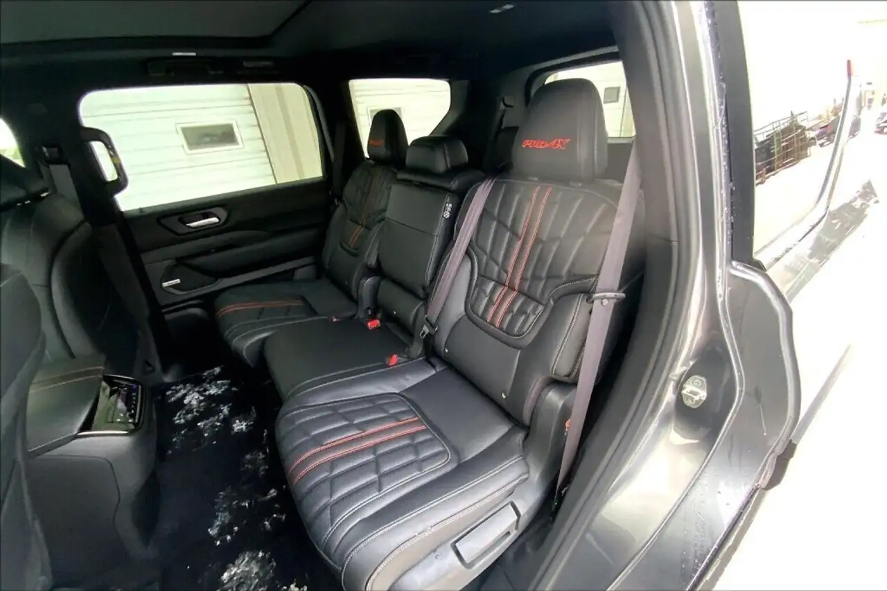 Nissan Armada photo Nissan Armada