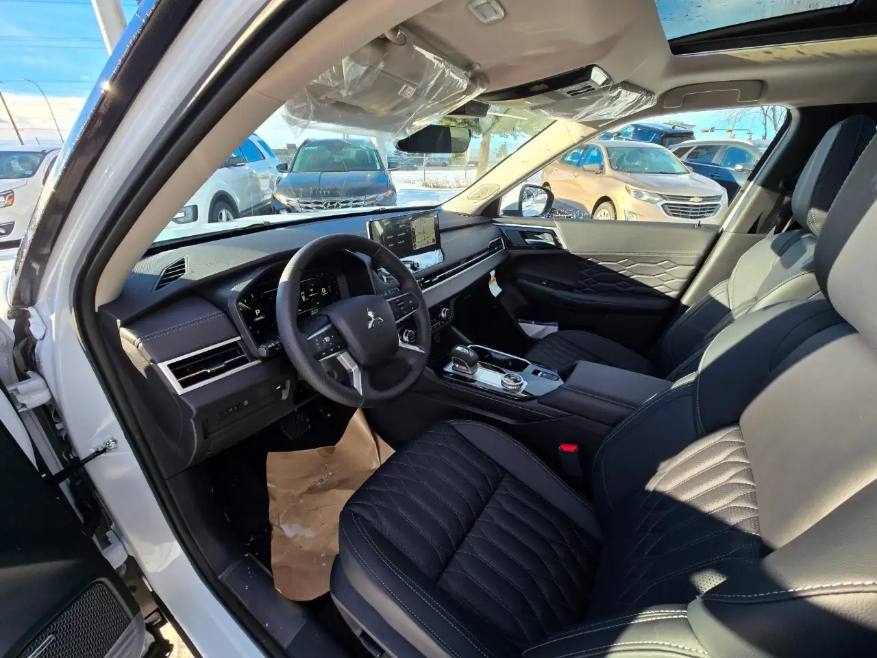 Mitsubishi Outlander photo Mitsubishi Outlander