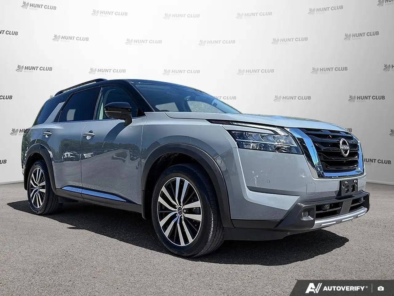 Nissan Pathfinder photo Nissan Pathfinder