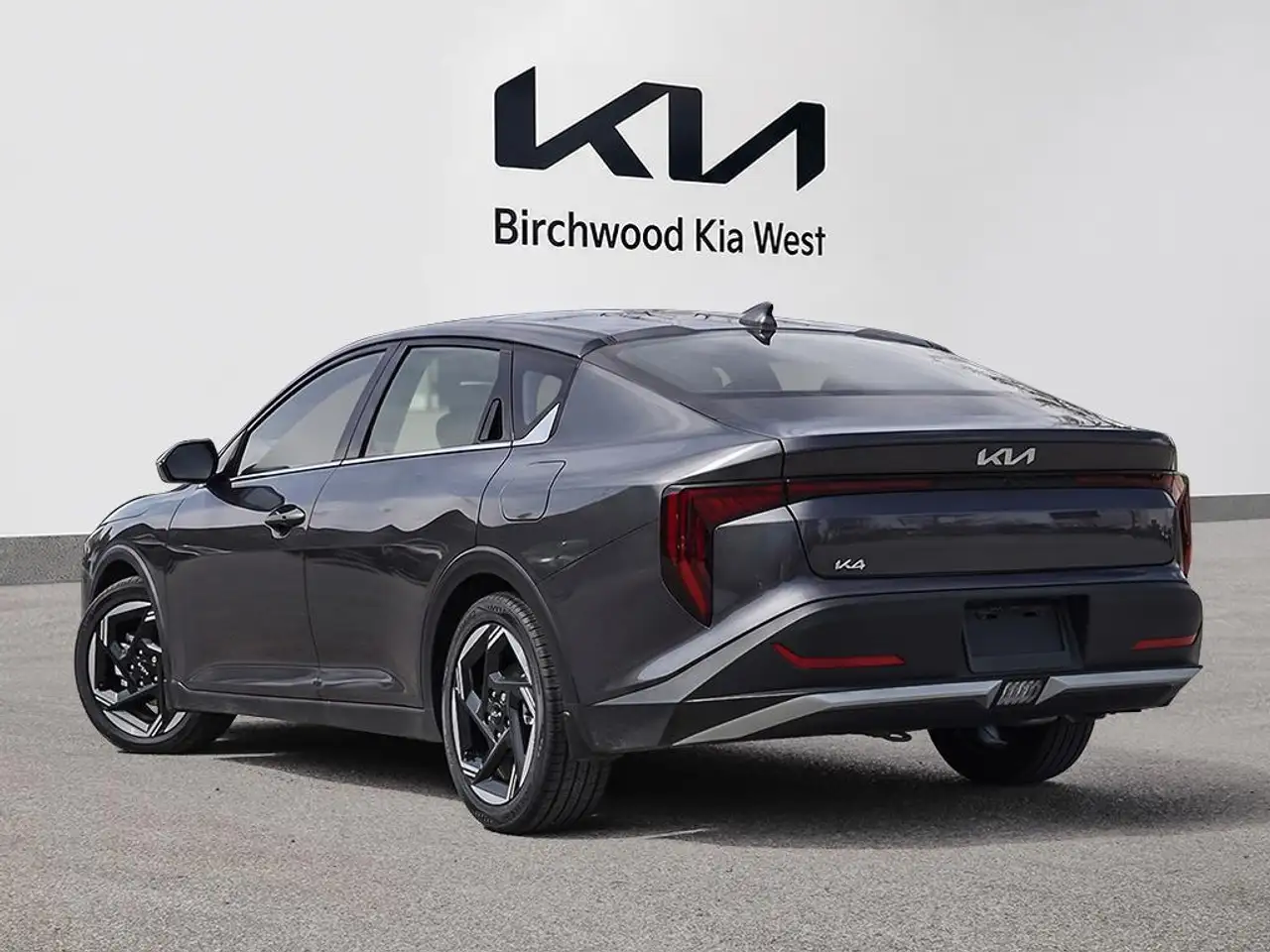 Kia K4 снимка Kia K4