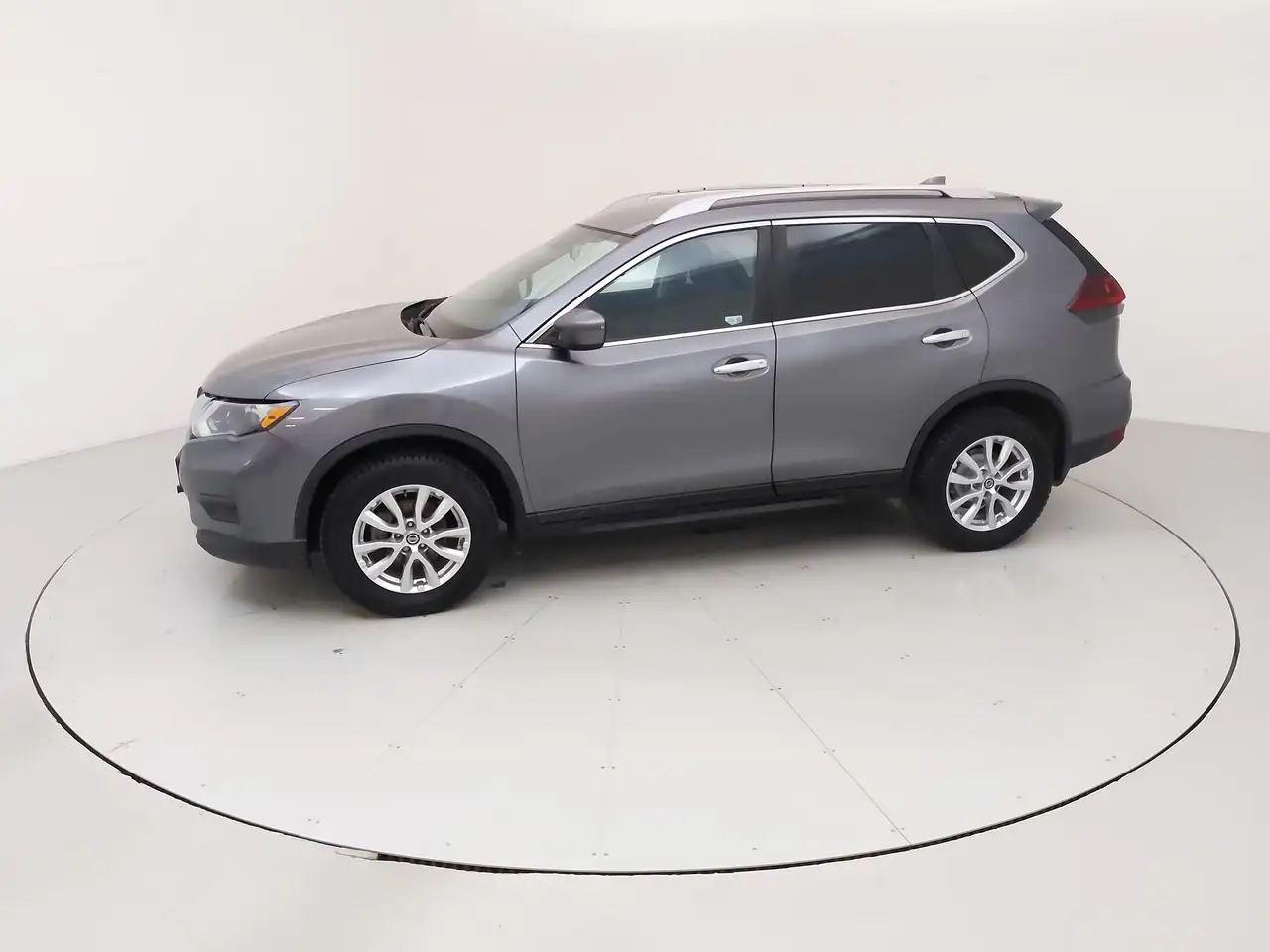 Nissan Rogue fotografie Nissan Rogue