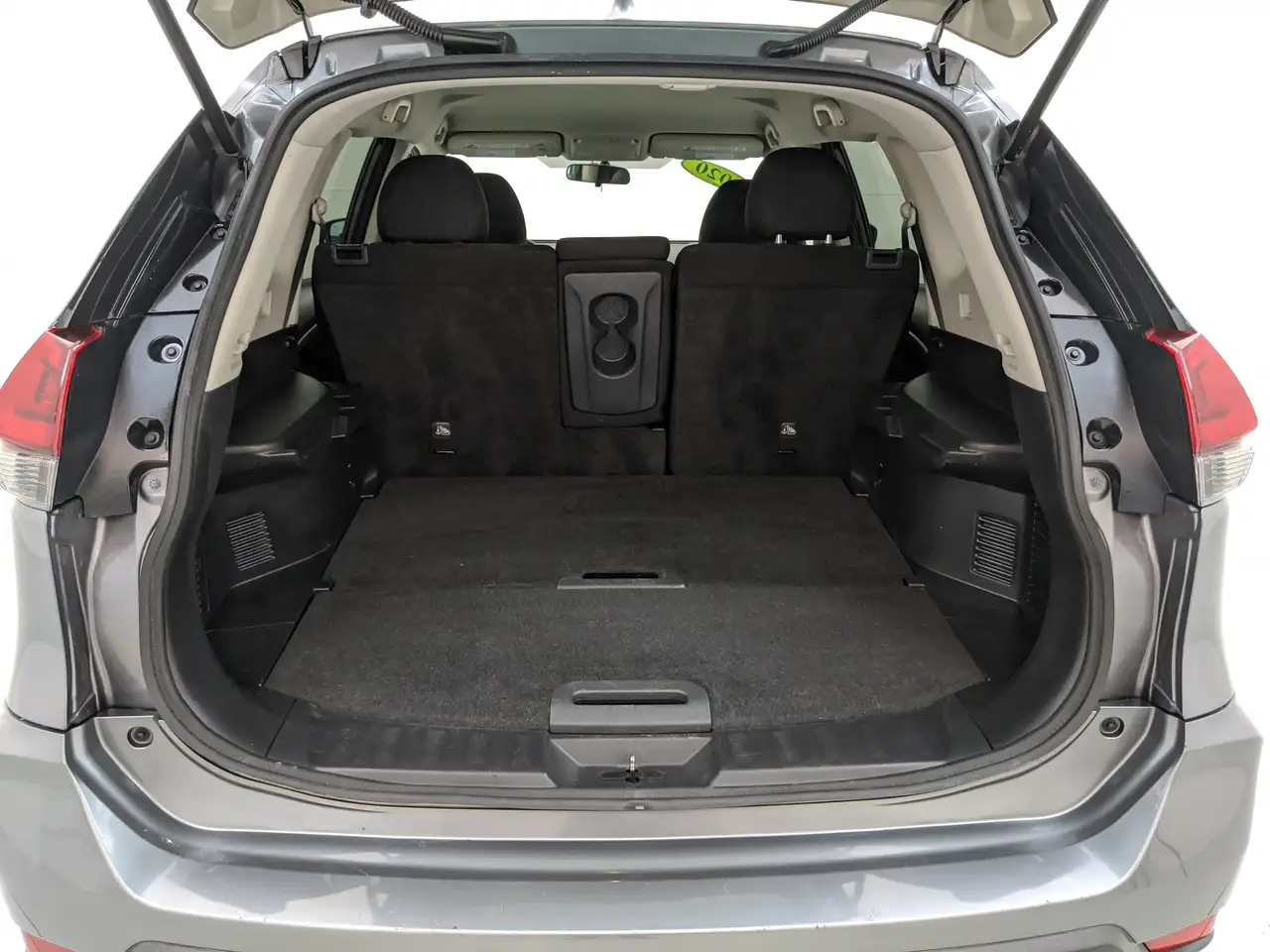 Nissan Rogue fotografie Nissan Rogue