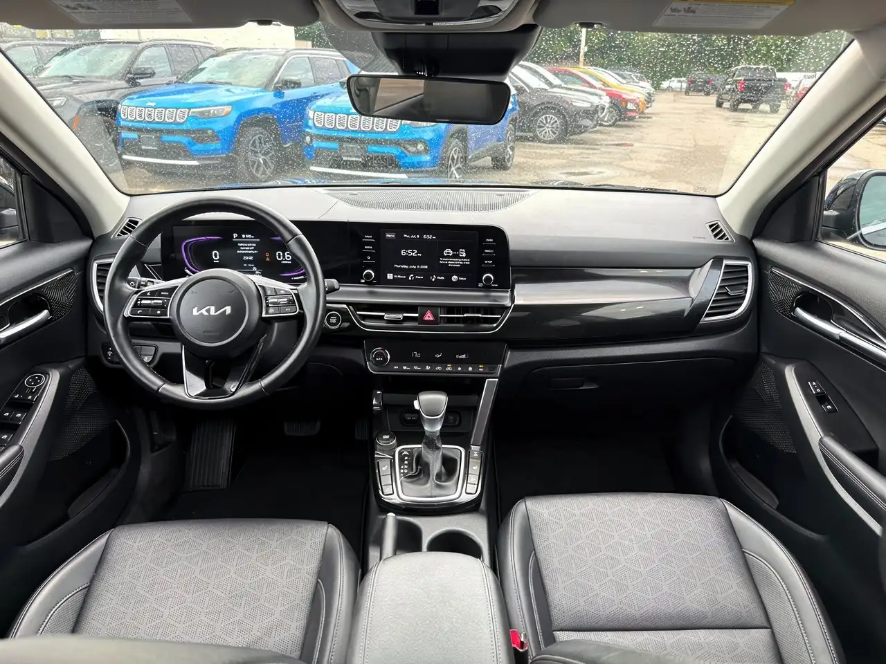 Kia Seltos снимка Kia Seltos
