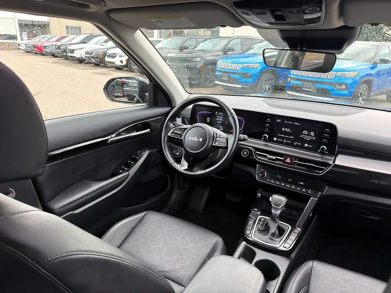 Kia Seltos снимка Kia Seltos