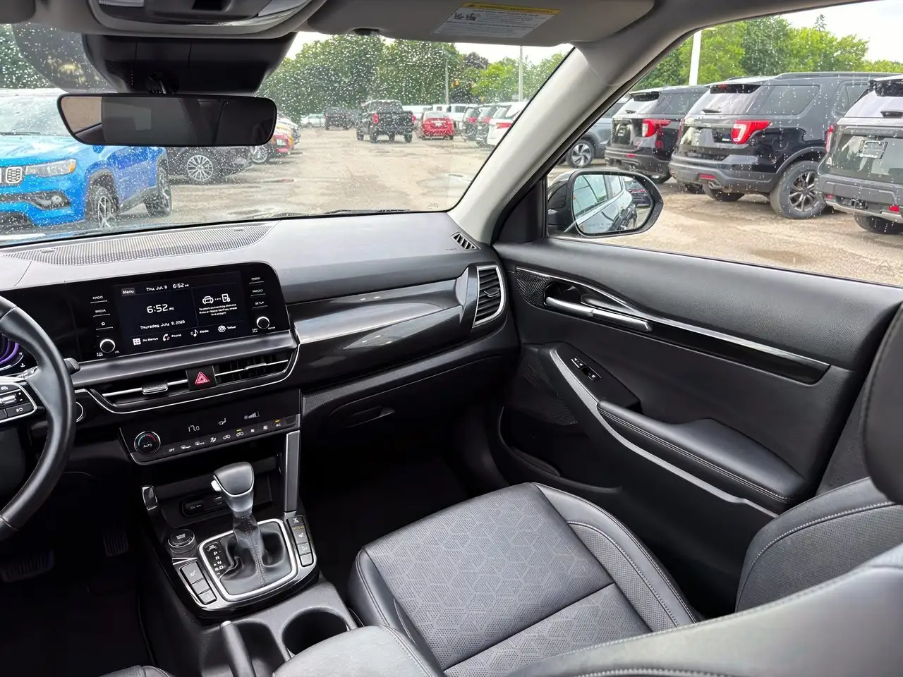 Kia Seltos снимка Kia Seltos