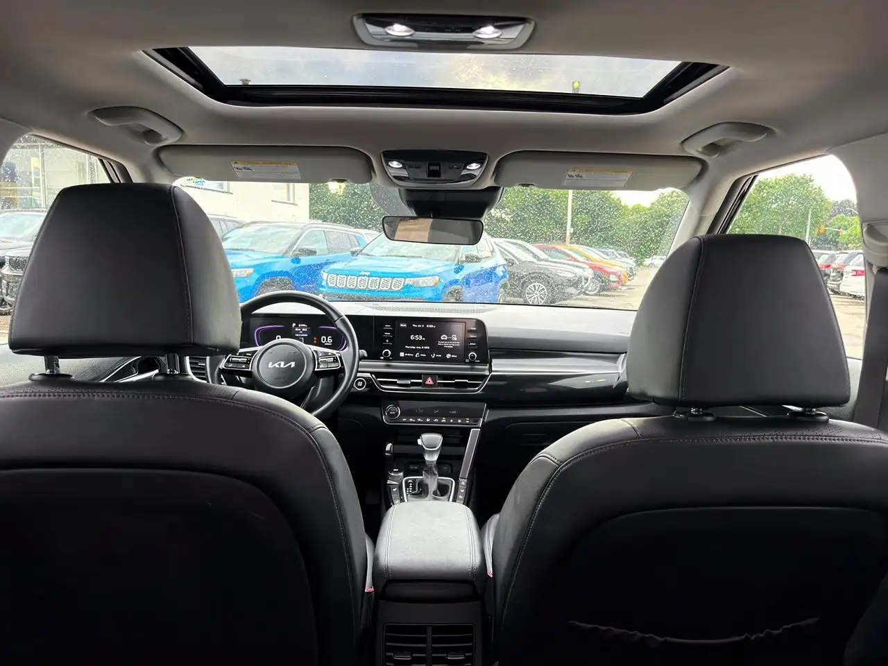 Kia Seltos снимка Kia Seltos