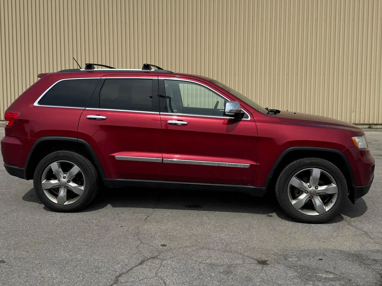 Jeep Grand Cherokee photo Jeep Grand Cherokee