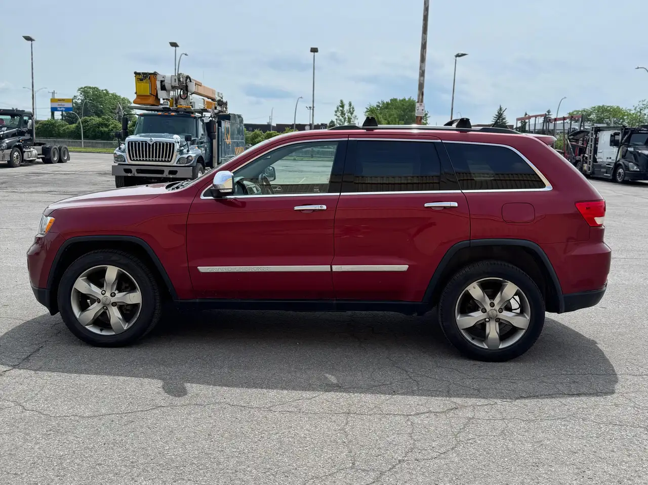 Jeep Grand Cherokee photo Jeep Grand Cherokee