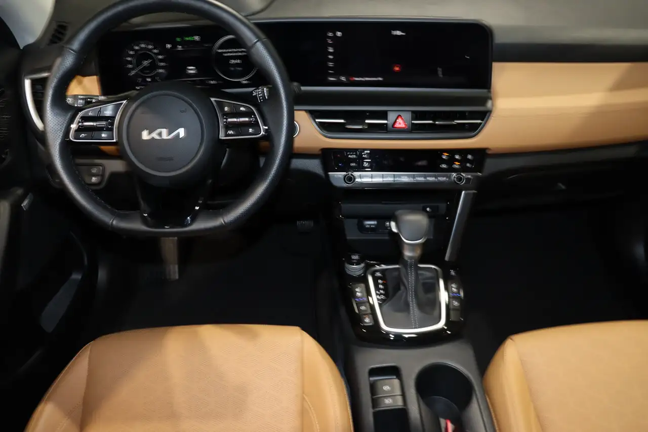 Kia Seltos photo Kia Seltos