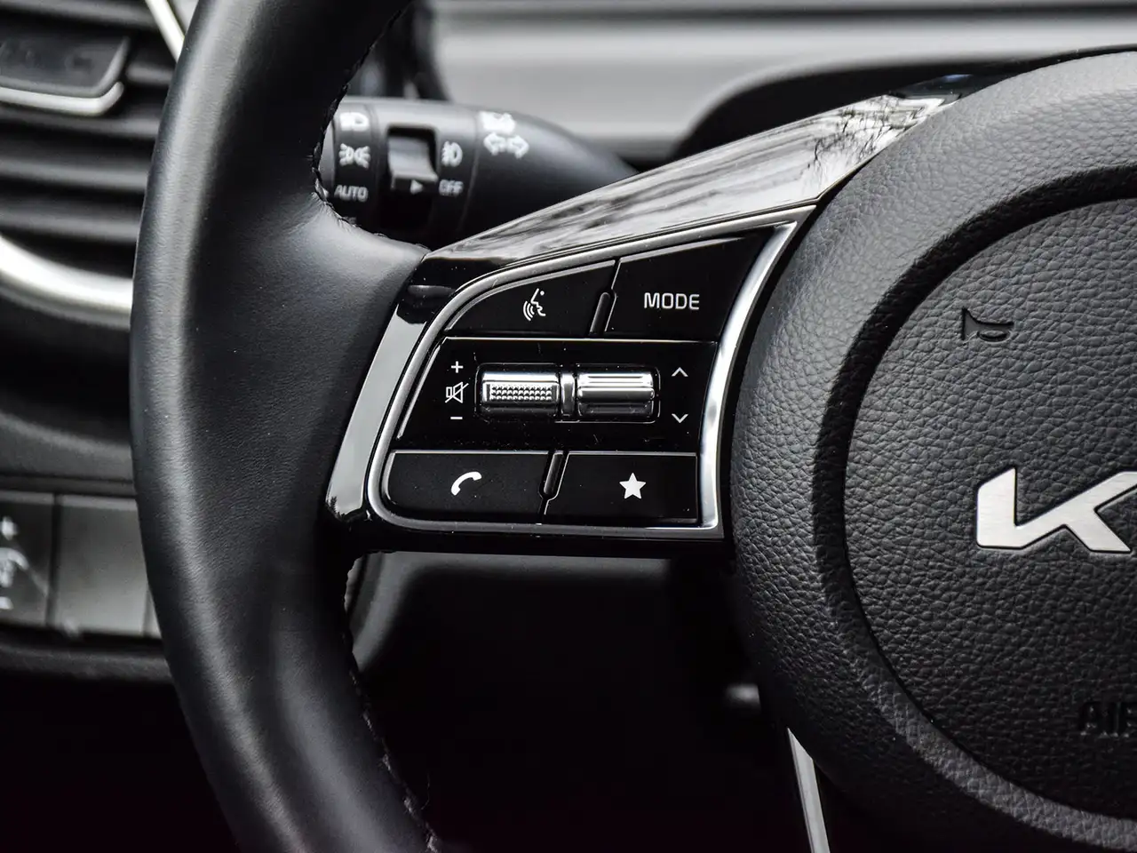 Kia Seltos снимка Kia Seltos