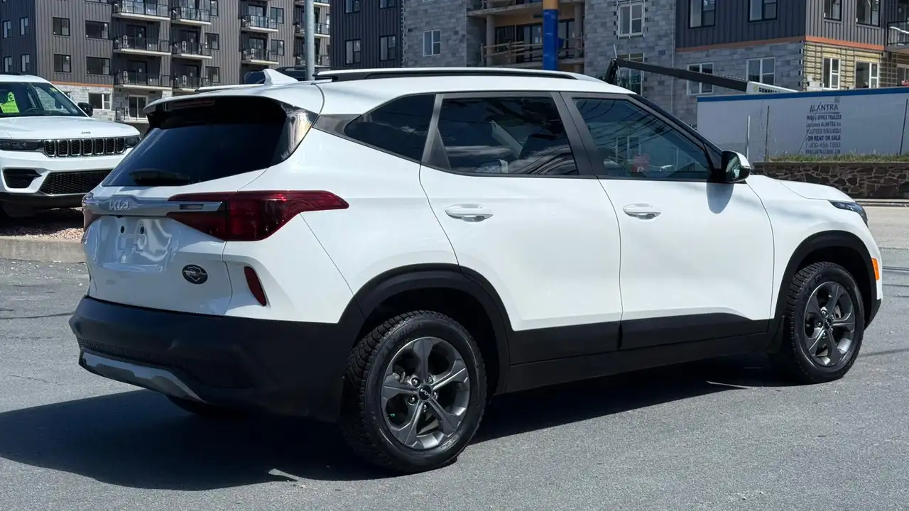 Kia Seltos снимка Kia Seltos