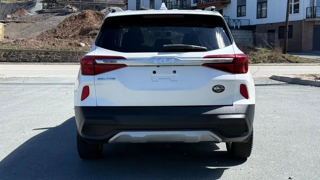 Kia Seltos снимка Kia Seltos