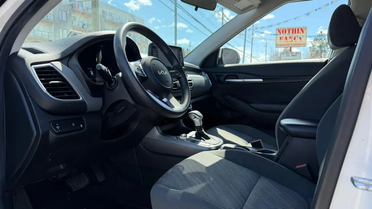 Kia Seltos снимка Kia Seltos