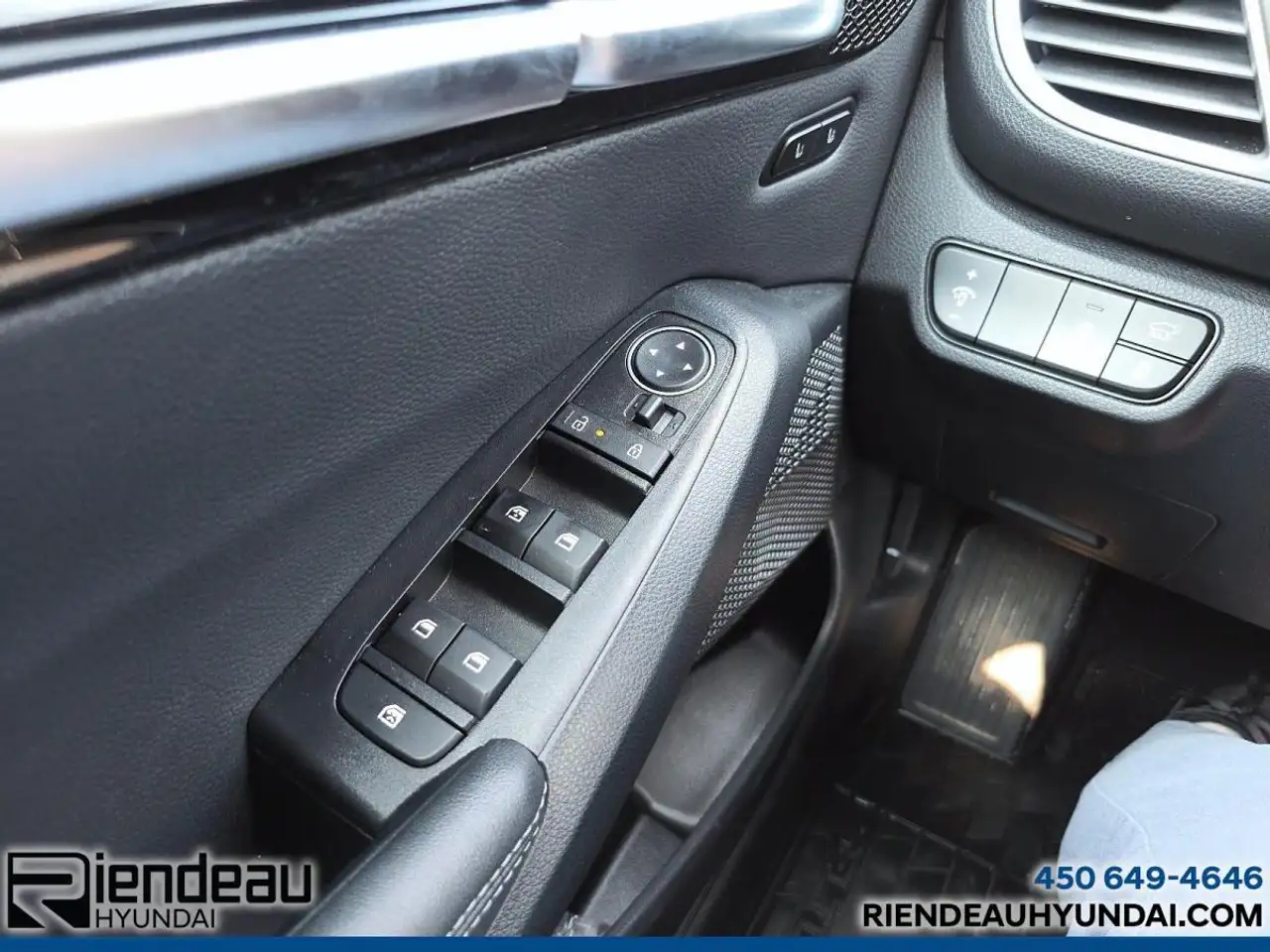Kia Seltos снимка Kia Seltos