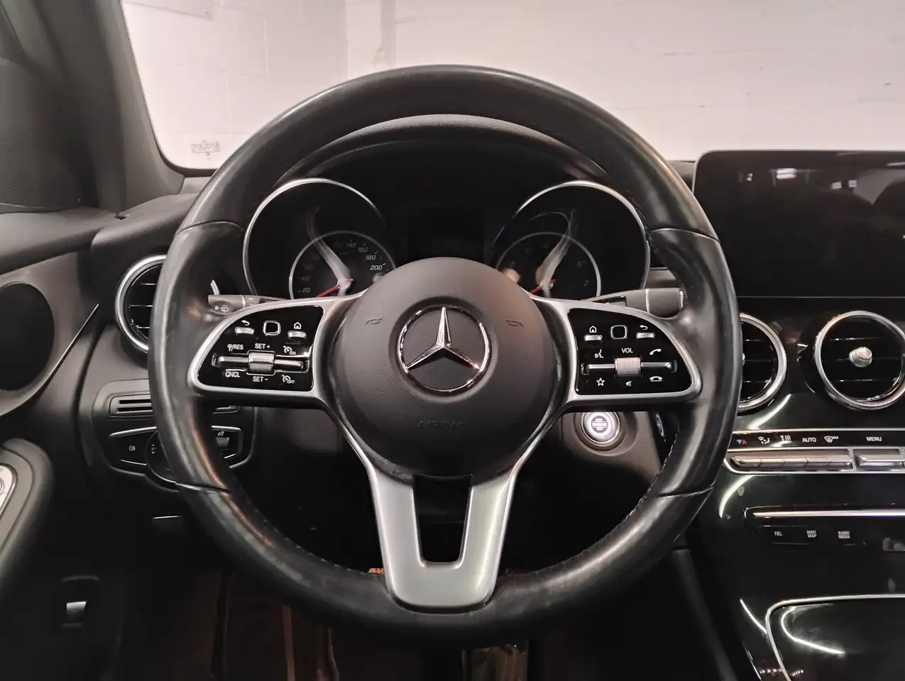 Mercedes-Benz GLC photo Mercedes-Benz GLC